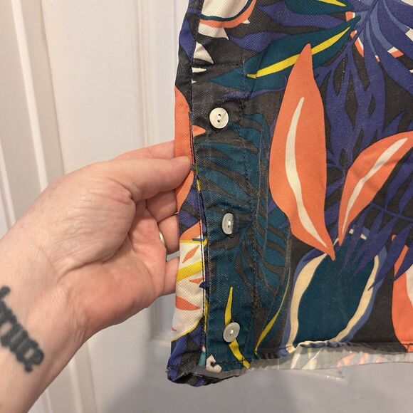 C&C California 100% Lyocell Tropical V-neck Sleeveless Tank Top Size Large - Picture 3 of 7